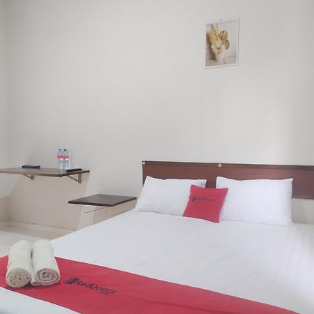 Hotel Reddoorz Syariah Near Stasiun Purwokerto Zewnętrze zdjęcie