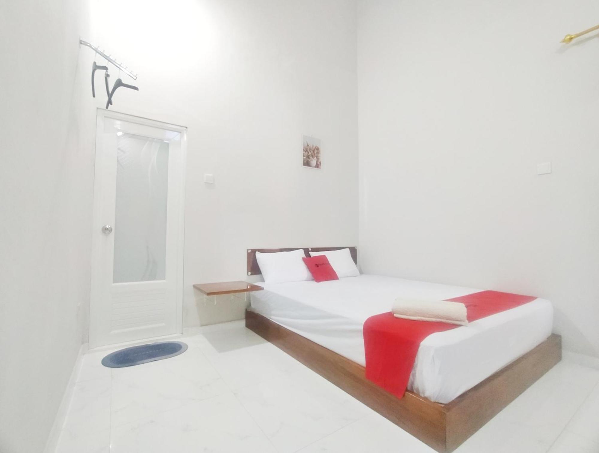 Hotel Reddoorz Syariah Near Stasiun Purwokerto Zewnętrze zdjęcie