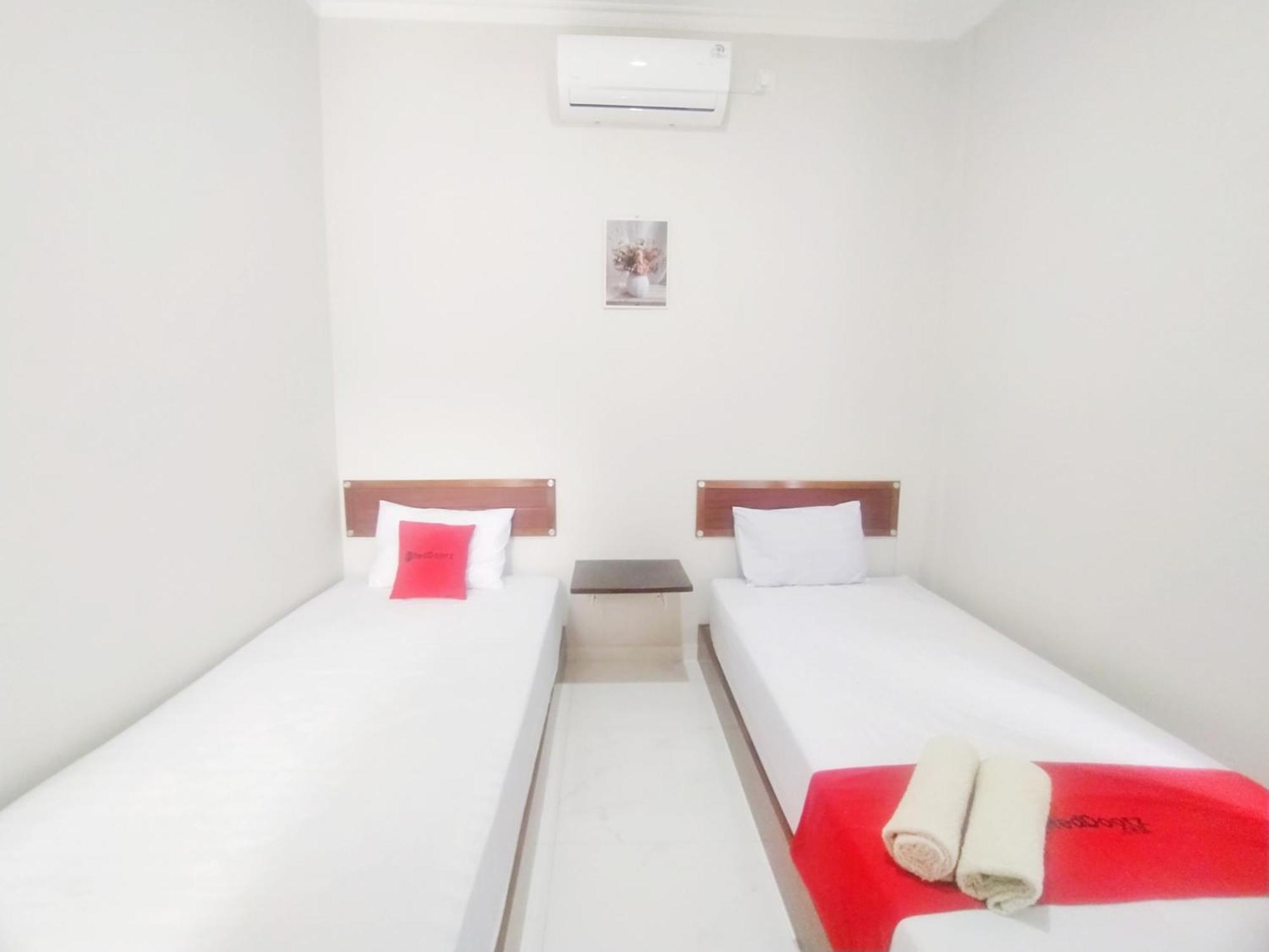 Hotel Reddoorz Syariah Near Stasiun Purwokerto Zewnętrze zdjęcie