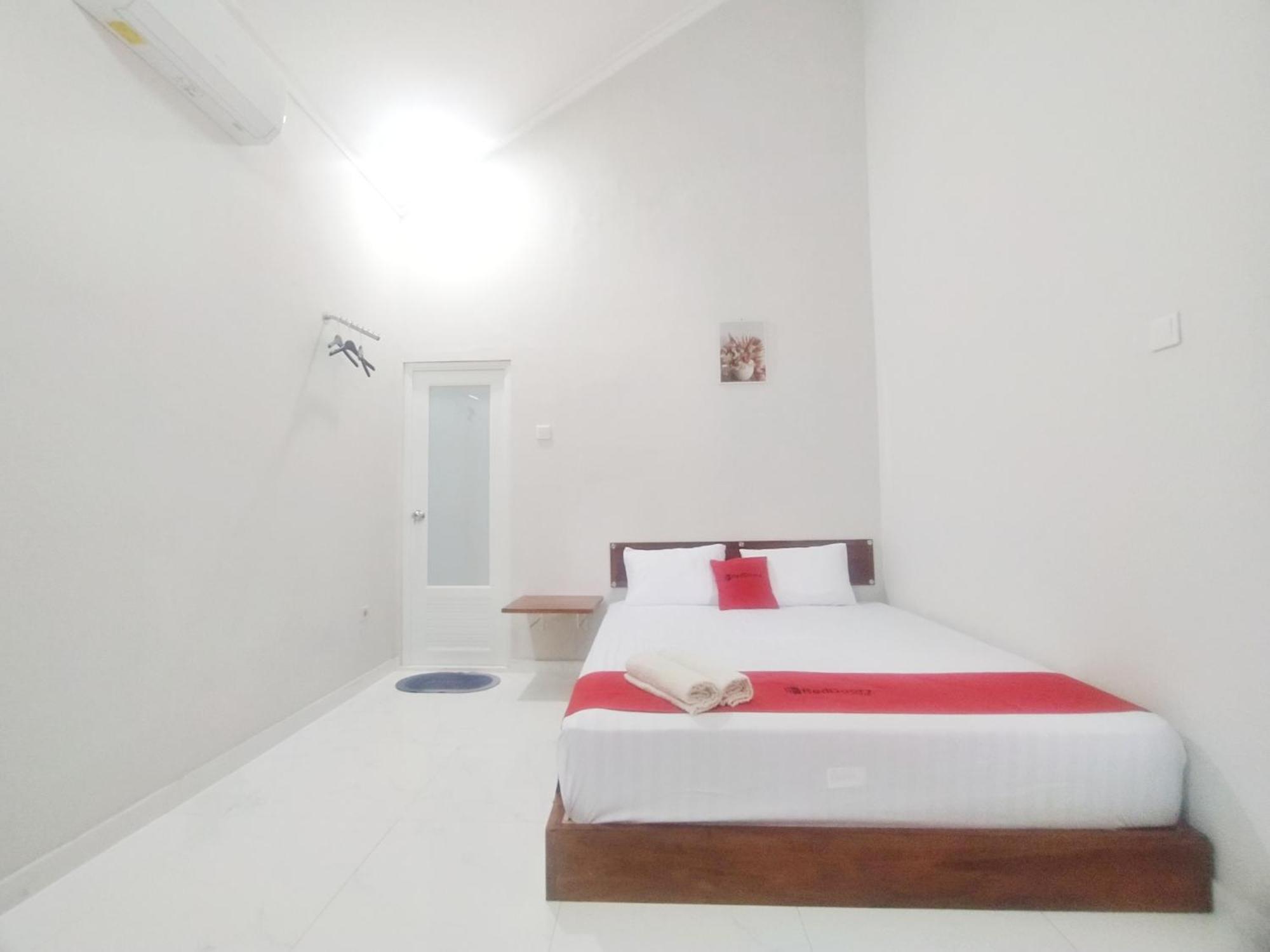 Hotel Reddoorz Syariah Near Stasiun Purwokerto Zewnętrze zdjęcie